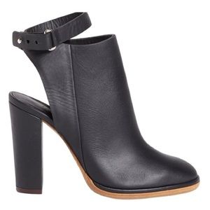 SOLD Vince Heels